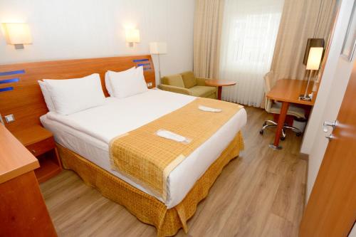 غرفة قياسية Holiday Inn İstanbul هوليداي إن أولد سيتي
